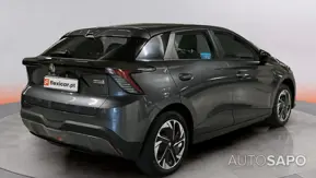 MG MG4 51 kWh Standard de 2025