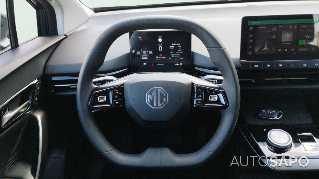 MG MG4 51 kWh Standard de 2025