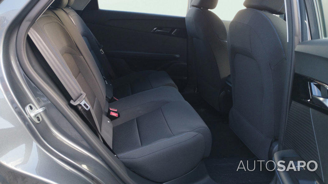 MG MG4 51 kWh Standard de 2025