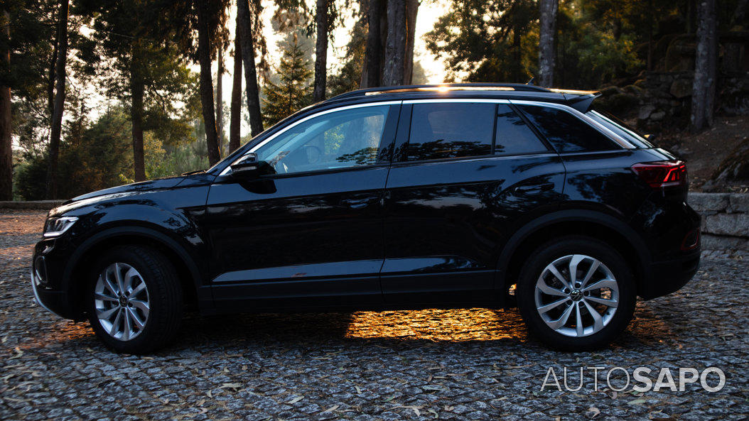 Volkswagen T-Roc 1.0 TSI de 2024