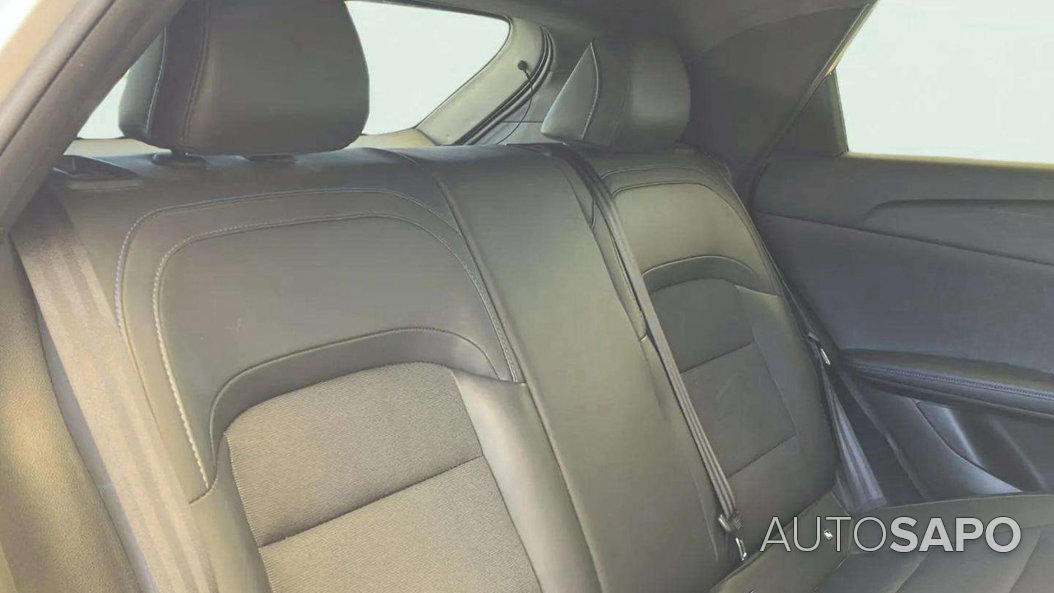 MG MG4 51 kWh Standard de 2025