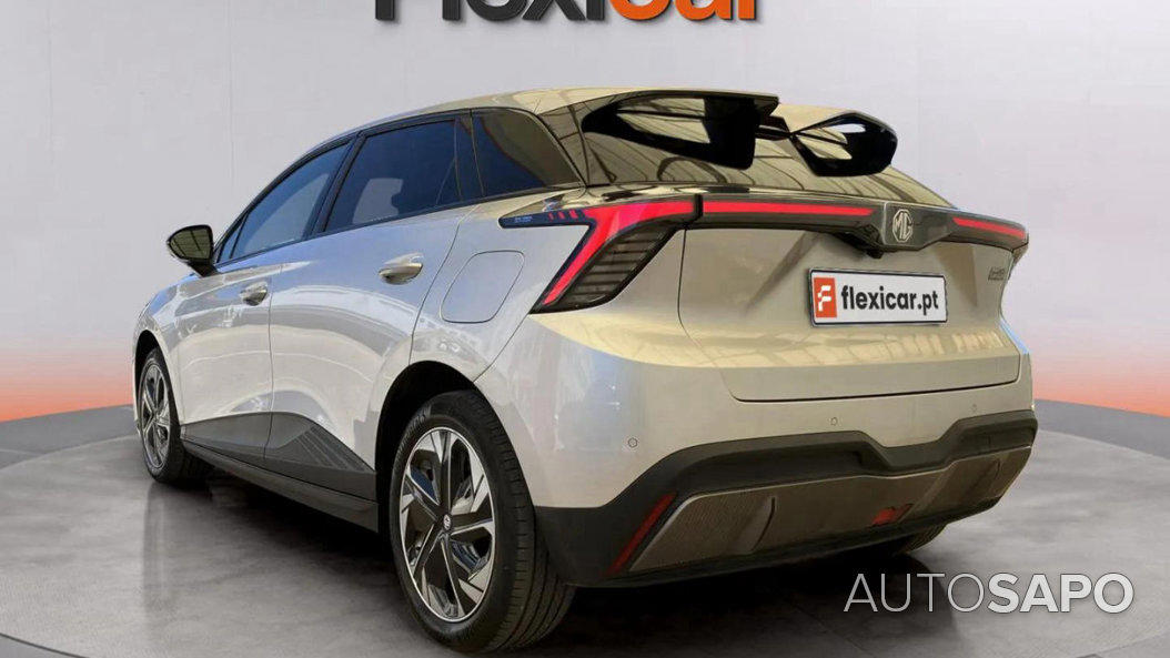 MG MG4 51 kWh Standard de 2025