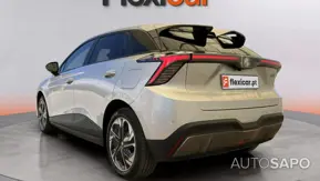 MG MG4 51 kWh Standard de 2025