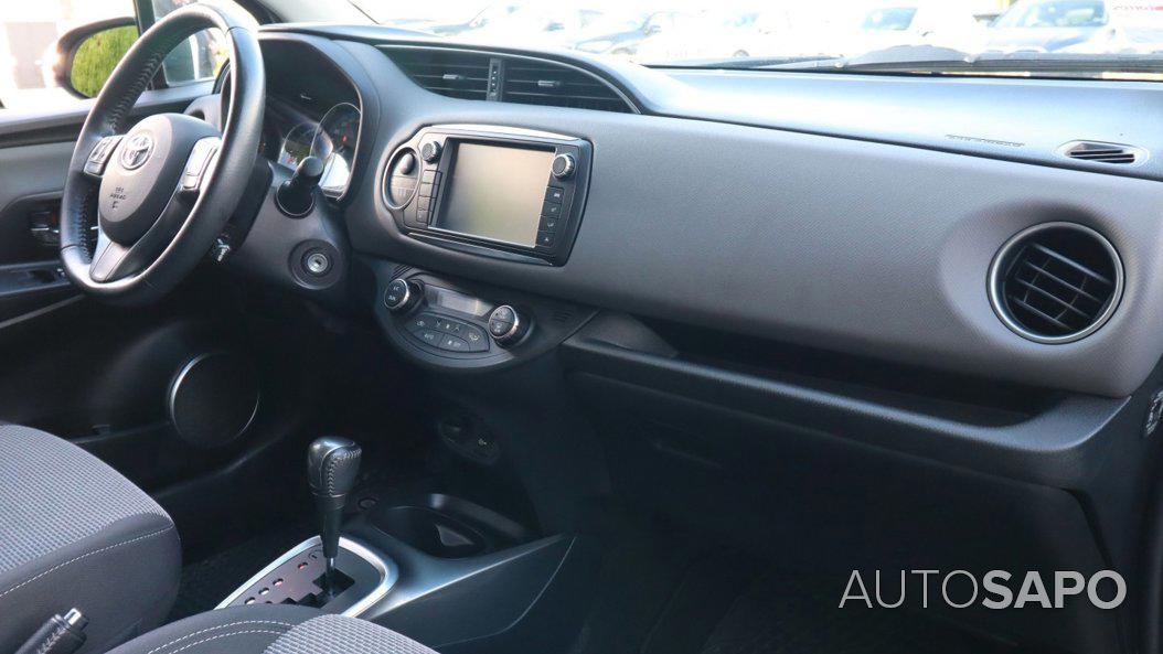 Toyota Yaris 1.5 HSD Active de 2016