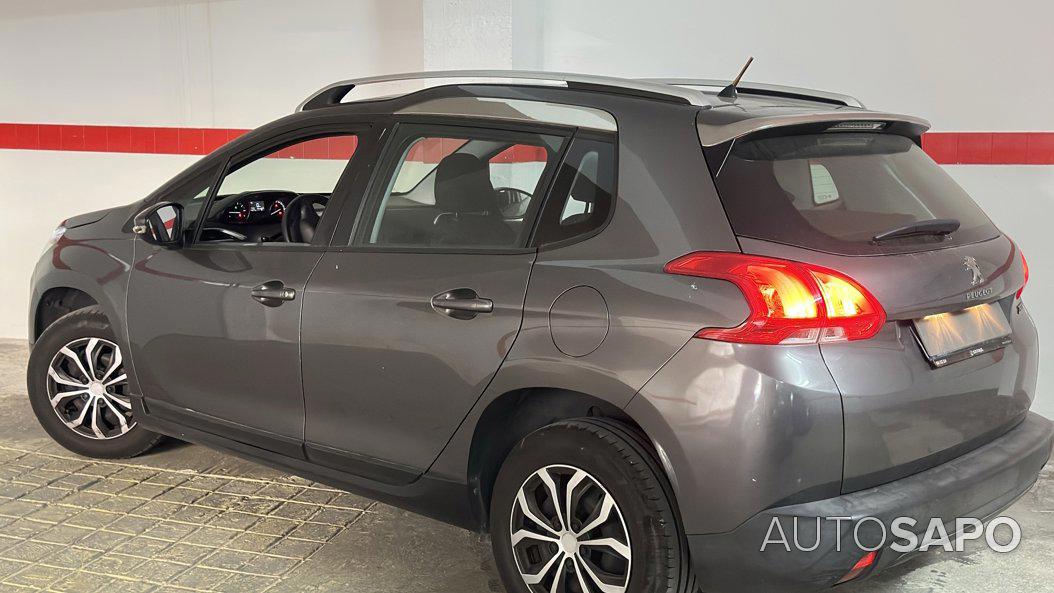 Peugeot 2008 1.2 PureTech Access de 2015