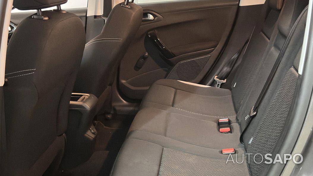 Peugeot 2008 1.2 PureTech Access de 2015