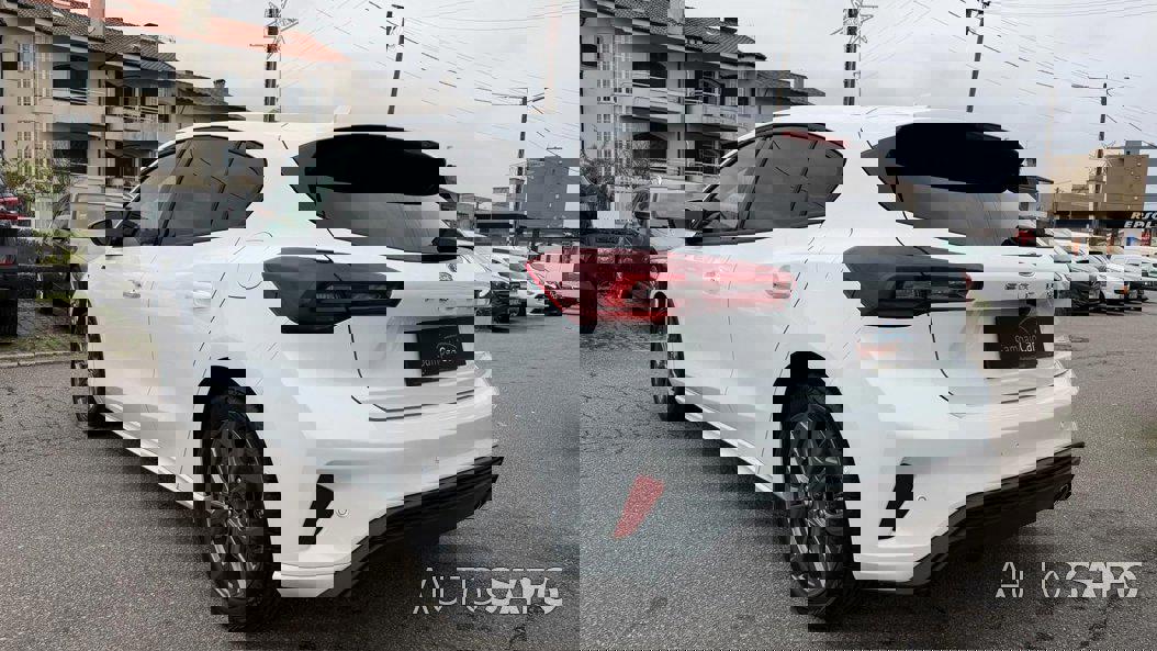 Ford Focus 1.0 EcoBoost MHEV ST-Line de 2025