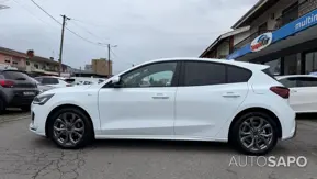 Ford Focus 1.0 EcoBoost MHEV ST-Line de 2025