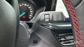 Ford Focus 1.0 EcoBoost MHEV ST-Line de 2025