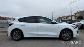 Ford Focus 1.0 EcoBoost MHEV ST-Line de 2025
