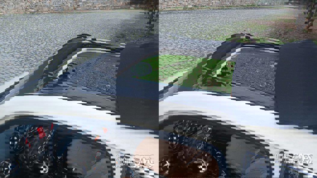 Opel Adam 1.0 T Rocks de 2015