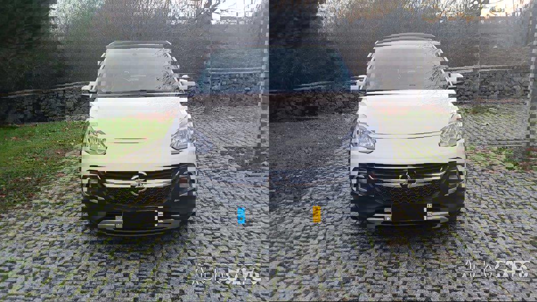 Opel Adam 1.0 T Rocks de 2015