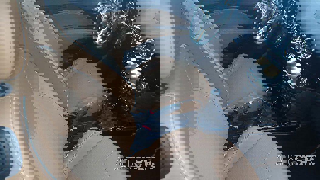 Opel Adam 1.0 T Rocks de 2015