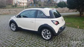 Opel Adam 1.0 T Rocks de 2015
