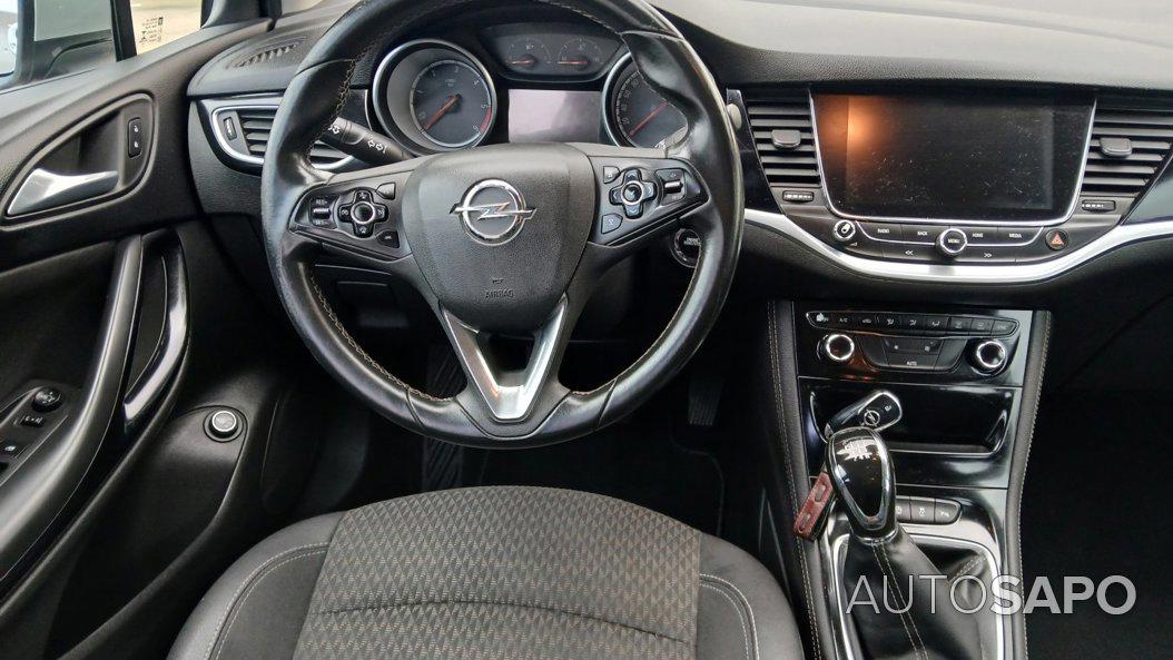Opel Astra de 2016