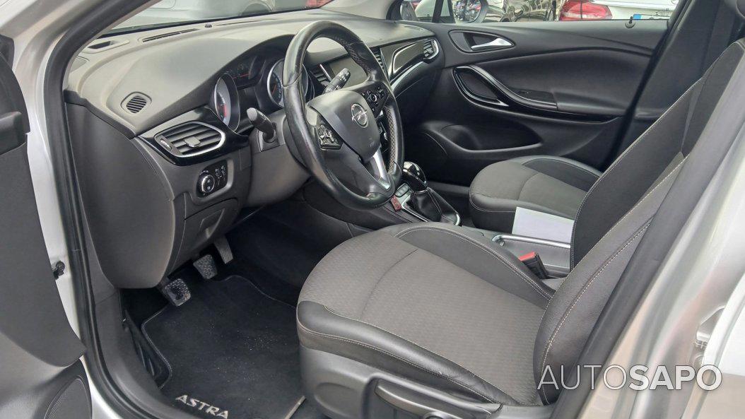 Opel Astra de 2016