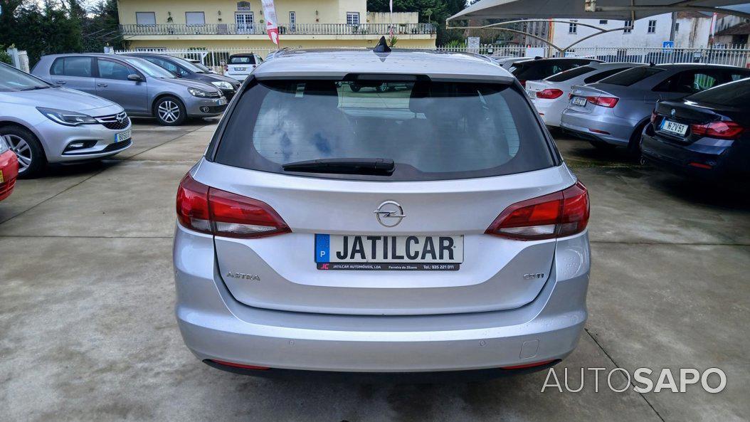Opel Astra de 2016