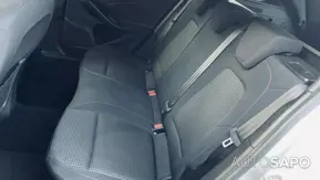 Ford Focus 1.0 EcoBoost MHEV ST-Line de 2024