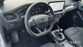Ford Focus 1.0 EcoBoost MHEV ST-Line de 2024
