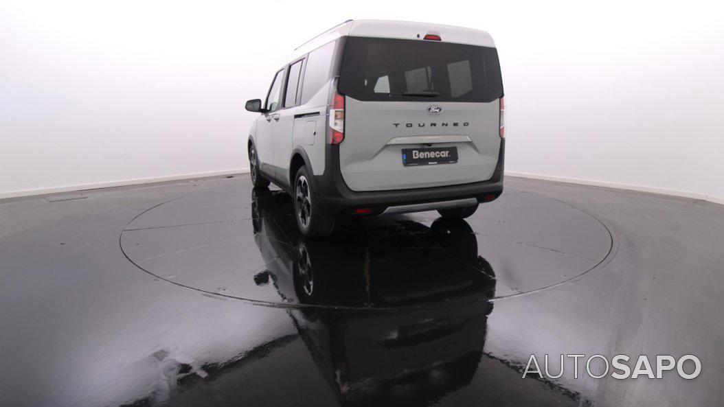 Ford Tourneo Courier de 2024