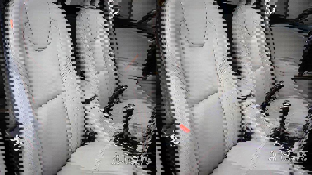 Volvo V40 Cross Country de 2016