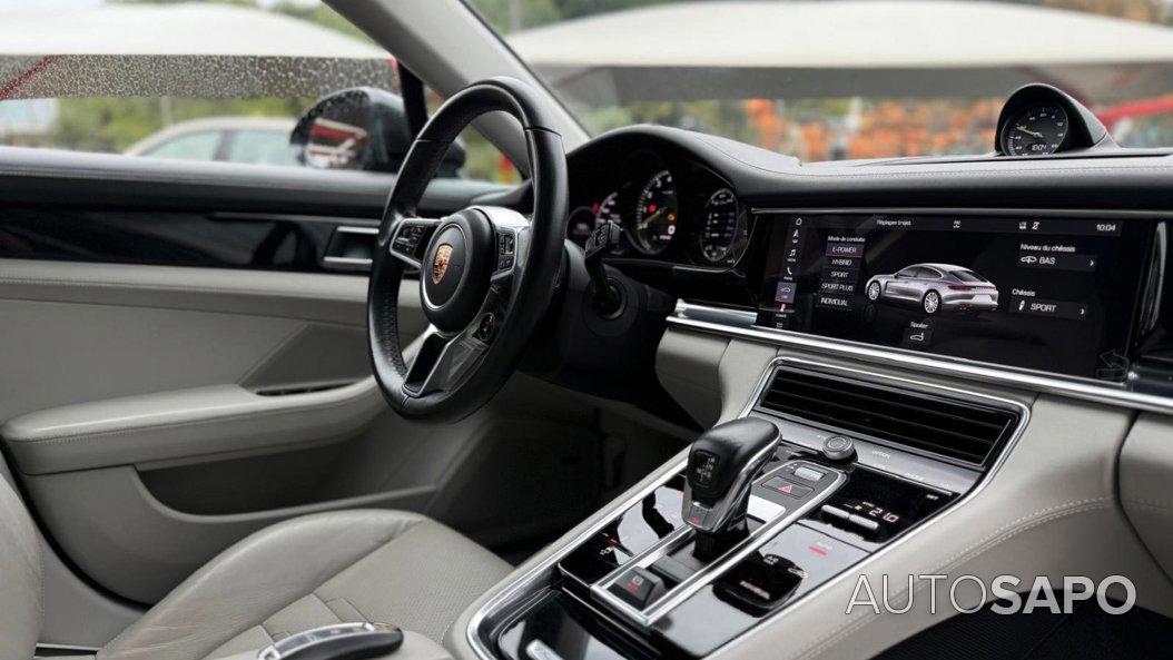 Porsche Panamera 4 E-Hybrid de 2020