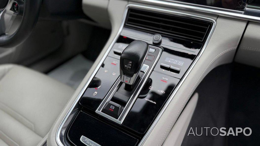 Porsche Panamera 4 E-Hybrid de 2020