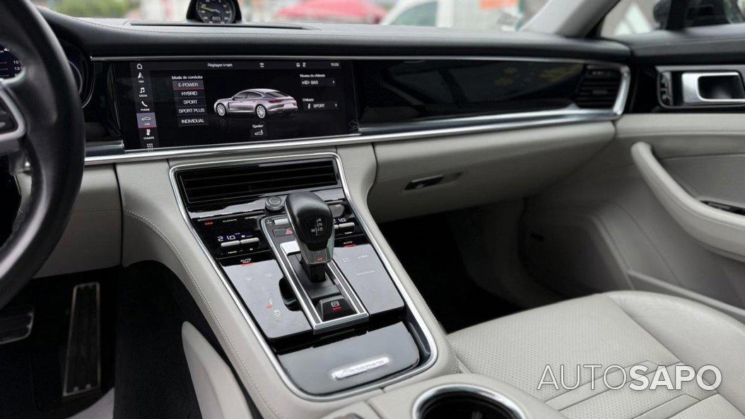 Porsche Panamera 4 E-Hybrid de 2020