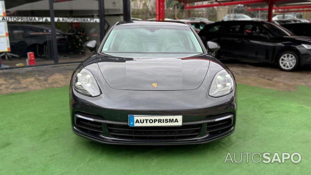 Porsche Panamera 4 E-Hybrid de 2020
