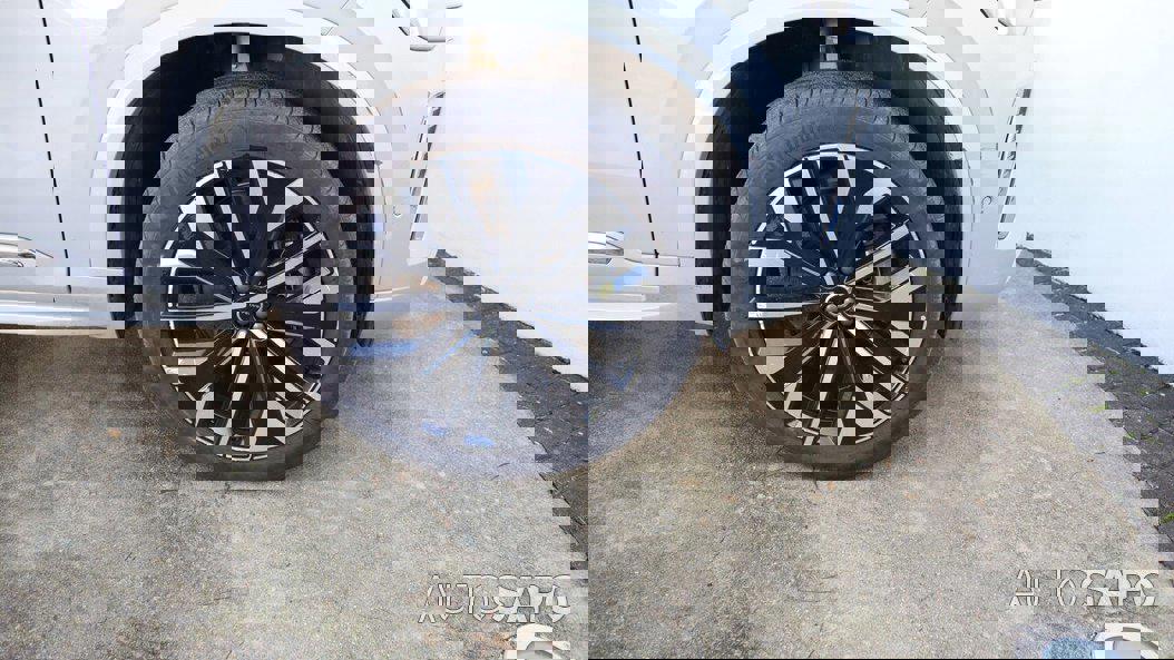 Volvo XC90 2.0 T8 PHEV Plus Bright AWD de 2025