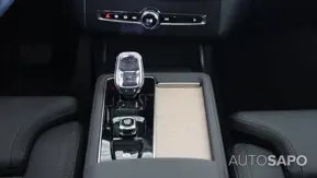 Volvo XC90 2.0 T8 PHEV Plus Bright AWD de 2025