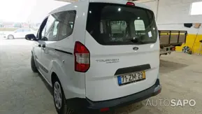 Ford Tourneo Courier 1.5 TDCi Ambiente de 2019