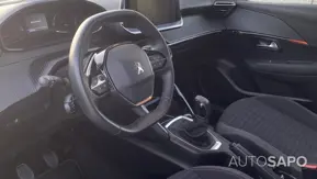 Peugeot 208 1.2 PureTech Active de 2021