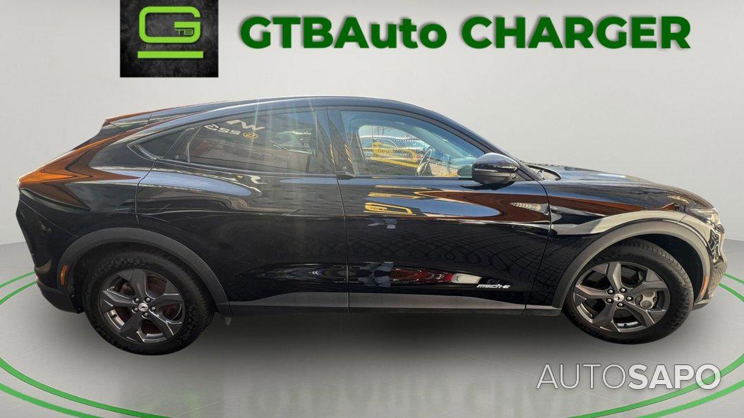 Ford Mustang Mach-E de 2022