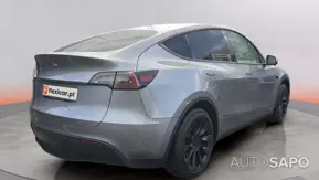 Tesla Model Y Long-Range RWD de 2024