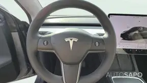Tesla Model Y Long-Range RWD de 2024