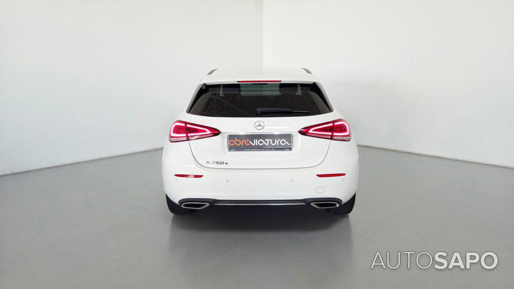 Mercedes-Benz Classe A 250 e Progressive de 2022