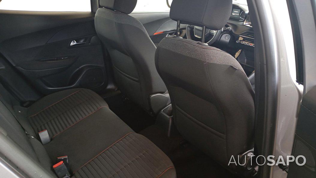 Peugeot 2008 1.2 PureTech Active Pack EAT8 de 2021