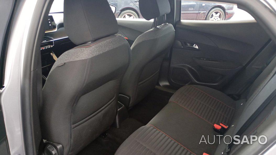 Peugeot 2008 1.2 PureTech Active Pack EAT8 de 2021