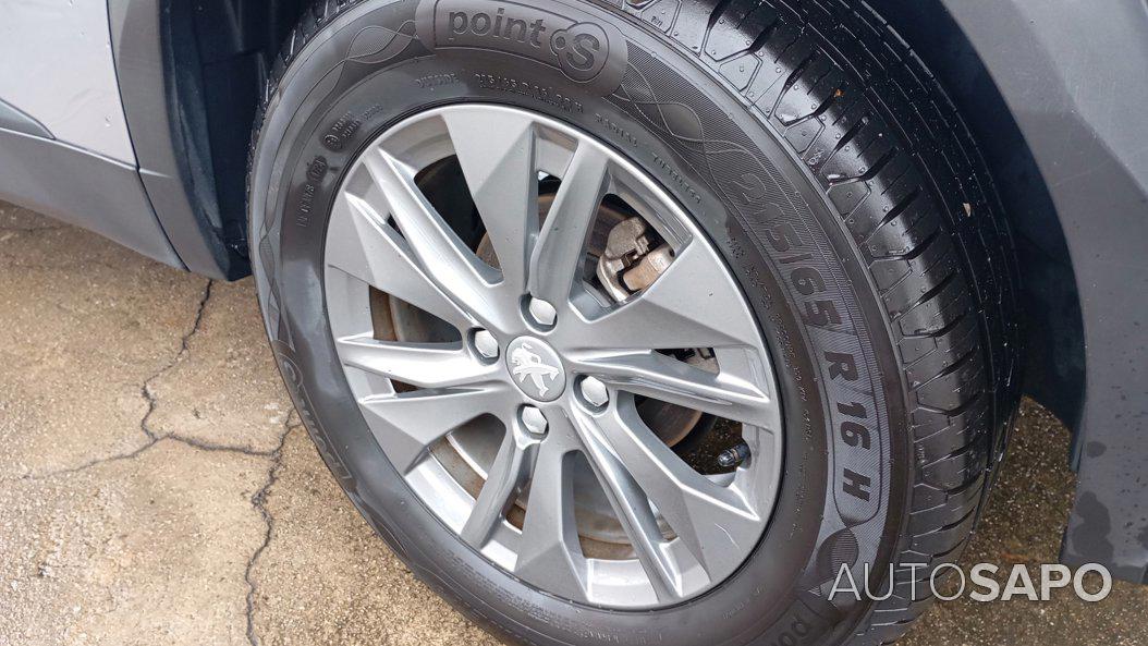 Peugeot 2008 1.2 PureTech Active Pack EAT8 de 2021