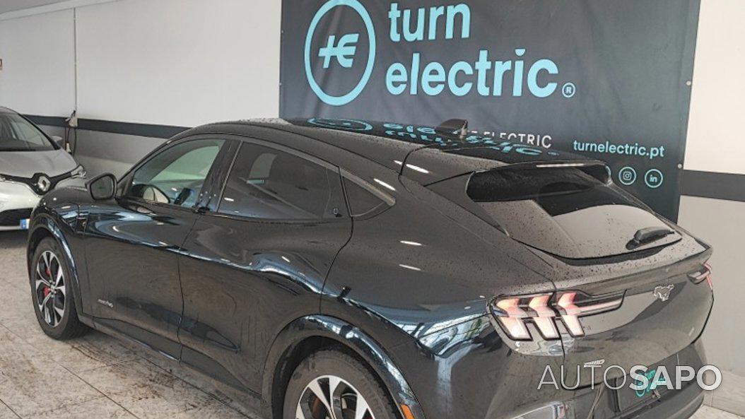 Ford Mustang Mach-E de 2023