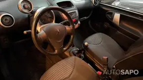 Peugeot 107 1.0 SE Envy de 2012