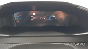 Peugeot 2008 1.2 PureTech Allure EAT8 de 2025