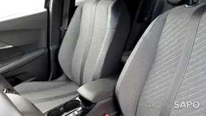 Peugeot 2008 1.2 PureTech Allure EAT8 de 2025