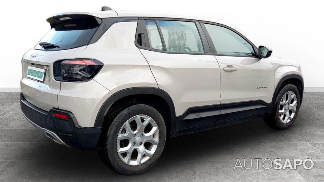 Jeep Avenger 1.2 GSE T3 Altitude de 2024