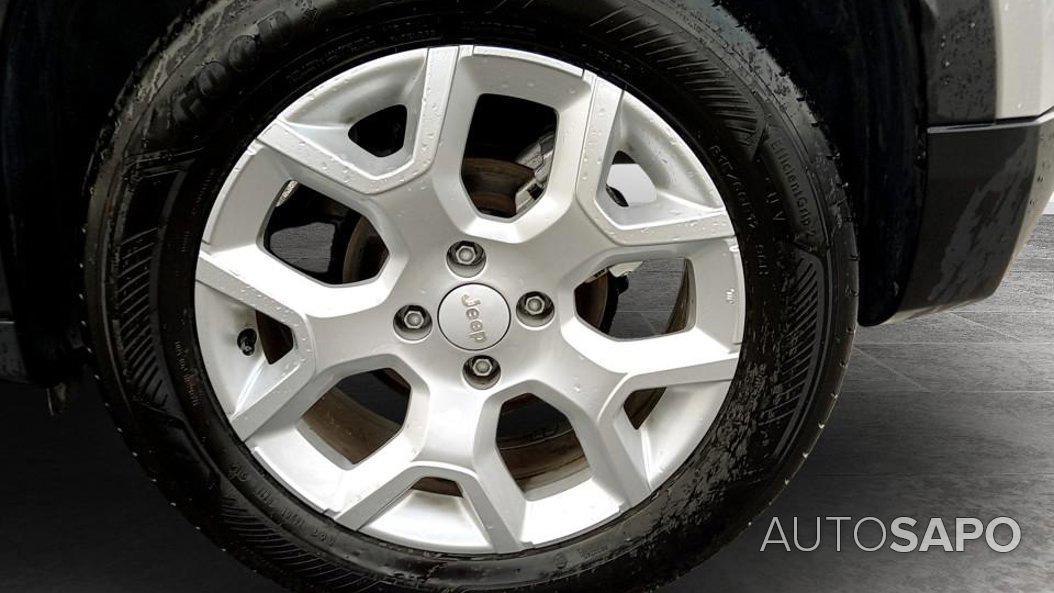 Jeep Avenger 1.2 GSE T3 Altitude de 2024