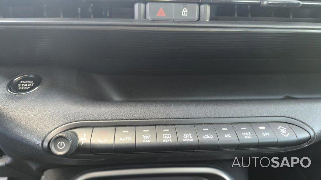 Jeep Avenger 1.2 GSE T3 Altitude de 2024