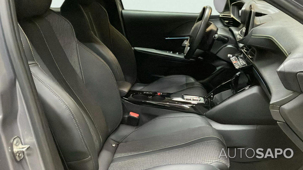 Peugeot E-208 de 2025