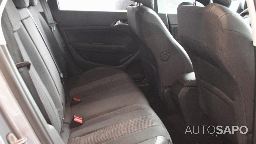 Peugeot 308 1.6 BlueHDi Allure de 2021