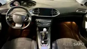 Peugeot 308 1.2 PureTech Allure de 2019